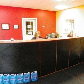 Uptown Service Centre - Photo - Auto Repair Near Me - Orillia, Ontario Uptown Service Centre - Photo - Auto Repair Near Me - Orillia, Ontario
