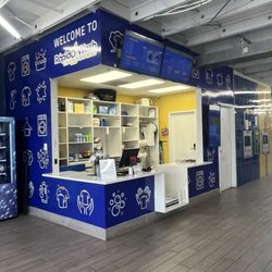 Rapido Wash Laundromat