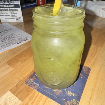322 bbq - Cucumber mason jar martini - Barbeque Near Me - Newark, Delaware