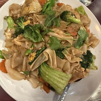 Simply Thai Kitchen - Pad Si Ew - Thai Near Me - Scottsdale, Arizona Simply Thai Kitchen - Pad Si Ew - Thai Near Me - Scottsdale, Arizona