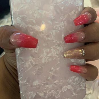 Lavish Nails - Nail Salons Near Me - Vancouver, Washington