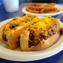 Benchwarmers Cafe - Chili Cheese dogs