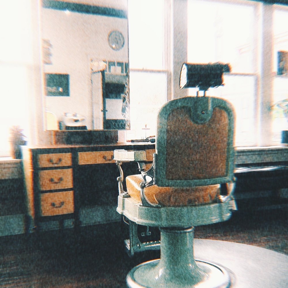 Barbers Ink - That vintage aesthetic makes me dream of photo shoots while I wait for my guy to be all cleaned up... - Barbers Near Me - Torrington, Connecticut