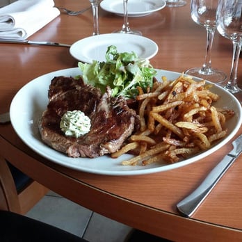 Hotel Kyriad Prestige - Entrecôte (270gr) et frites dans la formule à 17€ + 1 dessert ! - Hotels Near Me - Mérignac, 33