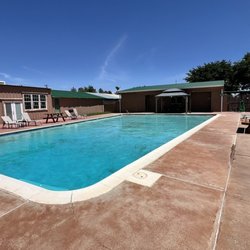 Permian Basin RV Resort - Pool and lounge area