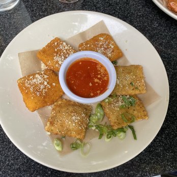 Harry Caray's - Fried raviolis - Sports Bars Near Me - Chicago, Illinois Harry Caray's - Fried raviolis - Sports Bars Near Me - Chicago, Illinois