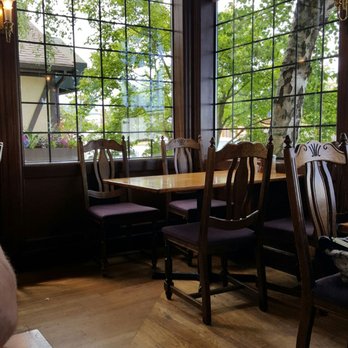 The Oak Table Cafe - Rustic charm decor - Breakfast & Brunch Near Me - Sequim, Washington