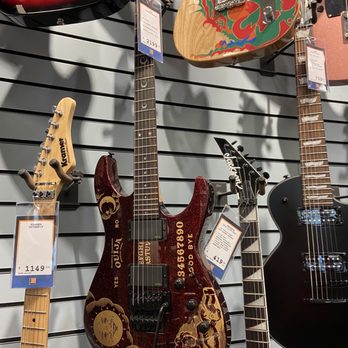 Long & McQuade - Musical Instruments & Teachers Near Me - Edmonton, Alberta