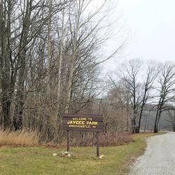 Jaycee Park - Entrance