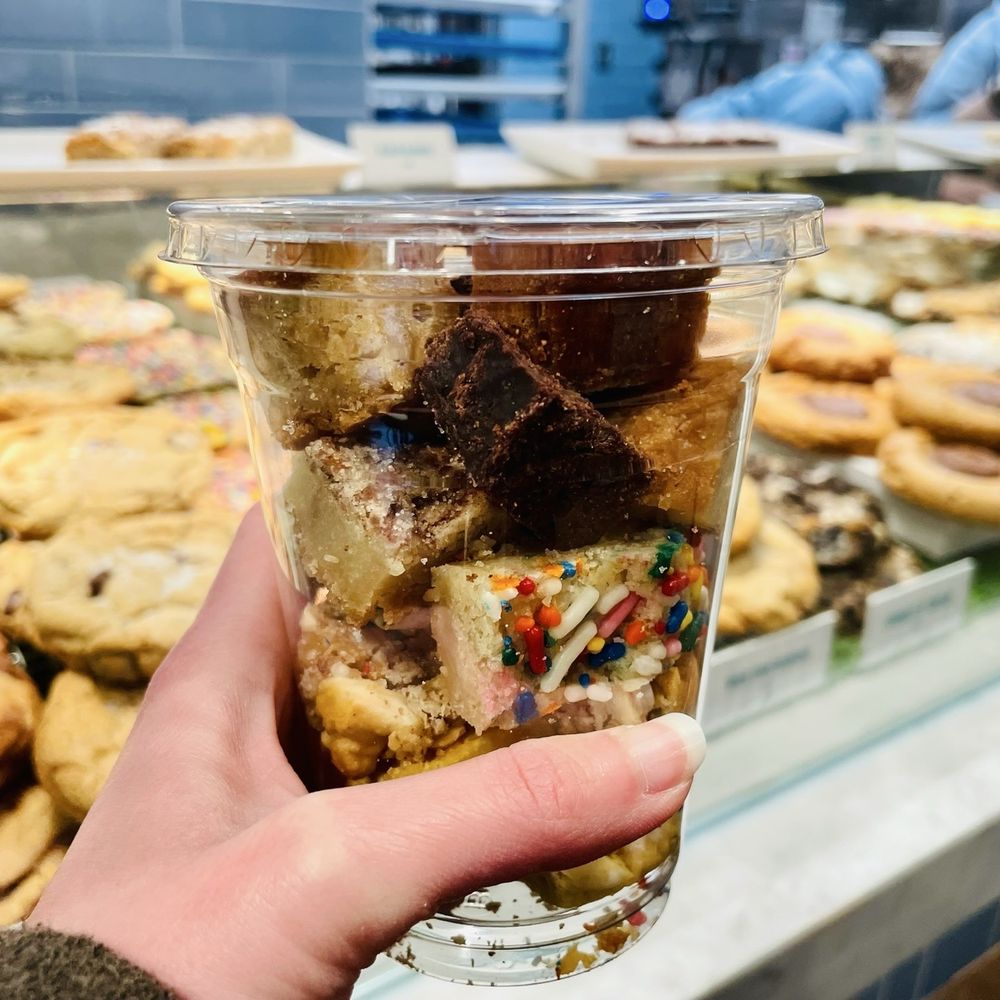 The Cookie Bar by Summer House - Desserts Near Me - Chicago, Illinois The Cookie Bar by Summer House - Desserts Near Me - Chicago, Illinois