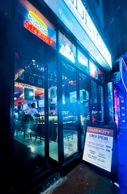Olde City Cheesesteaks & Brew by null
