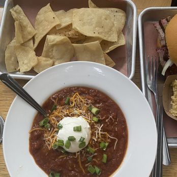Beale's - Brisket Chili Bowl & Chips - Breweries Near Me - Bedford, Virginia