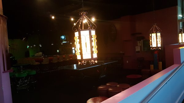 Continental Pool Lounge by null