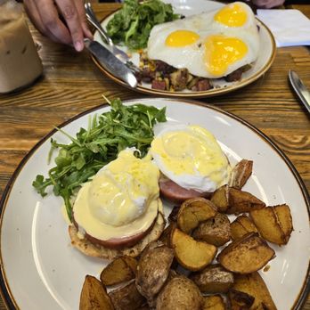 The Common - Eggs benedict - Breakfast & Brunch Near Me - Brooklyn, New York