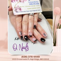 Q Nails - Get ready to glam up your nails! Our salon offers a wide range of chic and trendy nail designs to suit every style and occasion.