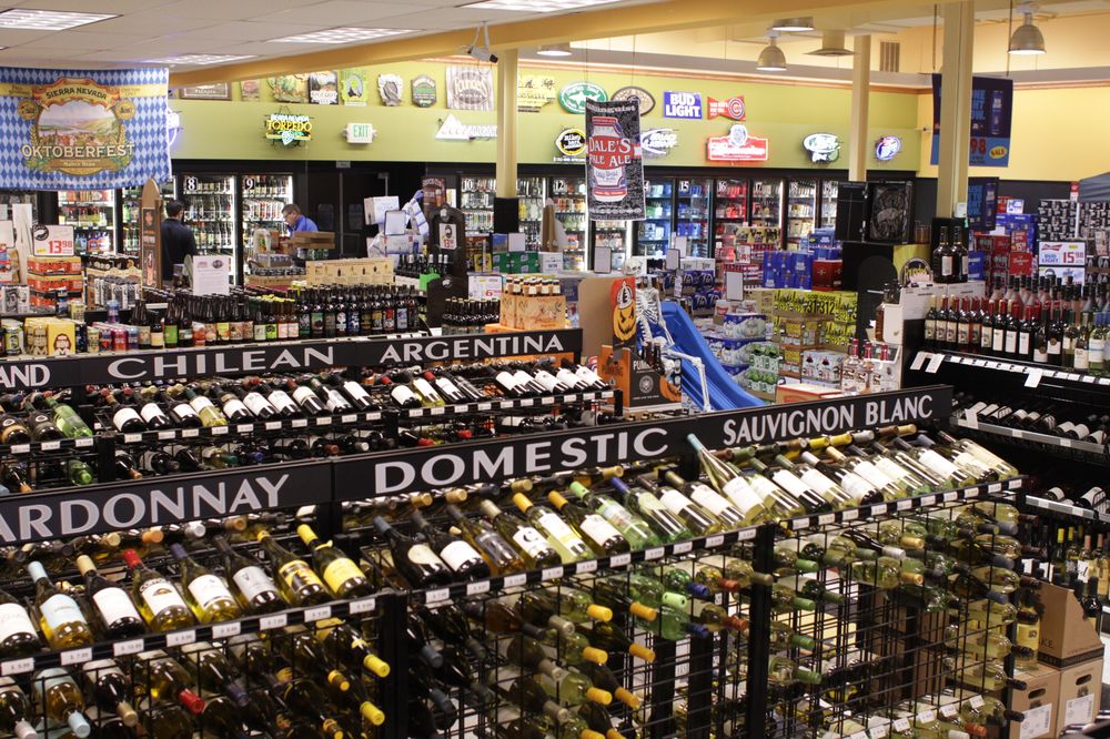 Belmont Beverage Stores Logo