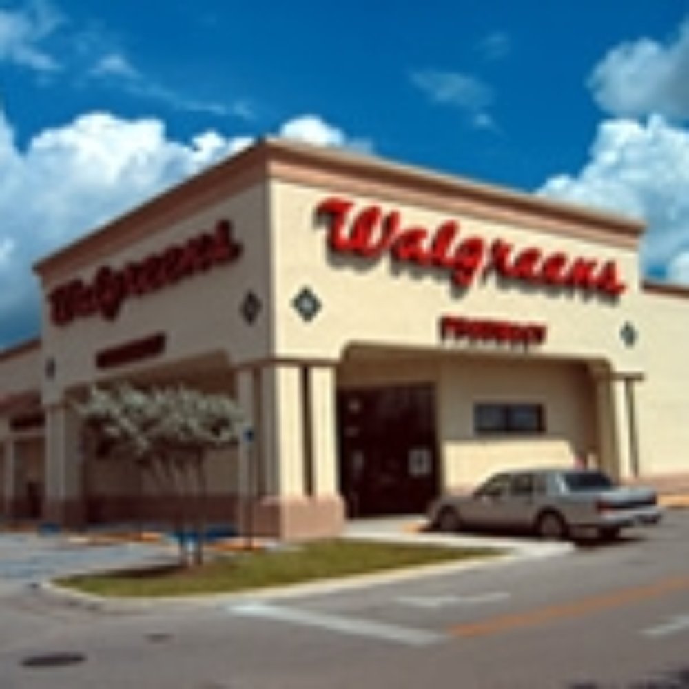 Walgreens - the exterior of a walmart store - Drugstores Near Me - Bradenton, Florida