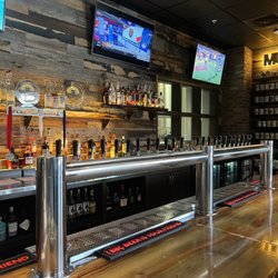 Tampa Bay Brewing Company Westchase - Overview of bar