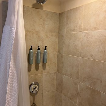 Courtyard by Marriott Burlington Harbor - Hotels Near Me - Burlington, Vermont