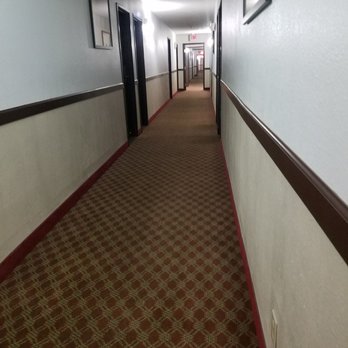 Americas Best Value Inn & Suites Sidney - Dark, hot, hallway - Hotels Near Me - Sidney, Nebraska