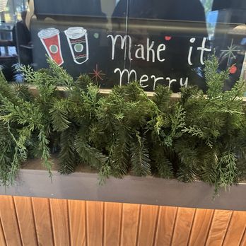 Starbucks - Coffee & Tea Near Me - Henderson, Nevada
