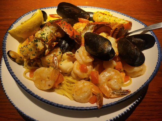 Red Lobster by null
