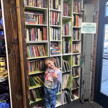 Desert Dog Coffee - Little library. Leave a book, take a book. - Coffee & Tea Near Me - Morongo Valley, California