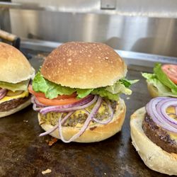 Skyline Gourmet - Cheeseburger