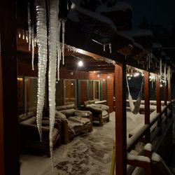ITH Big Bear Retreat Center and Hostel - Really nice porch with a view.