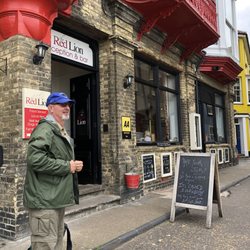 Red Lion Food and Rooms