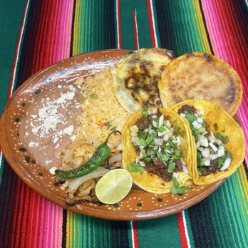 Taqueria Los Pinos #2 - Plato Chata / Chata Plate - Mexican Near Me - Irving, Texas