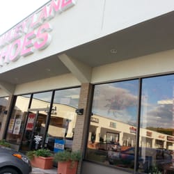 Hawley Lane Shoes - Front of store