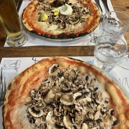 Our fresh delish pizzas!!!!