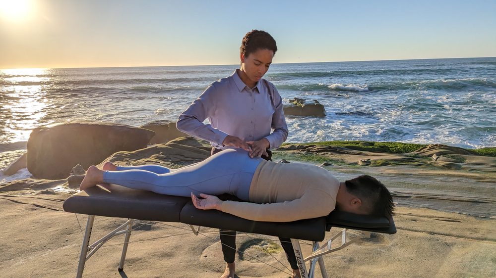 Source Connection Chiro & Light Logo