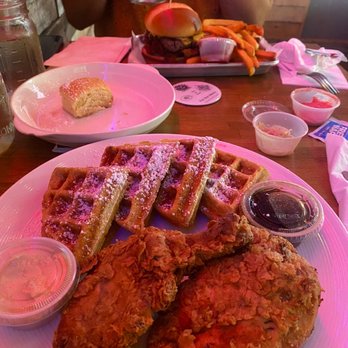 The Bronx Public - Sports Bars Near Me - Bronx, New York