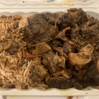 CB Jerk Chicken Center - Food Trucks Near Me - Mount Vernon, New York