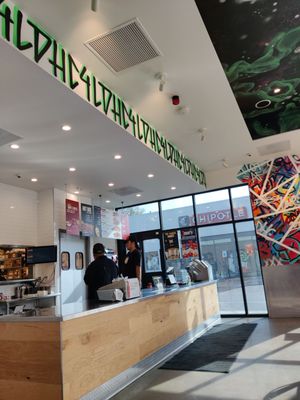 Dave's Hot Chicken by null