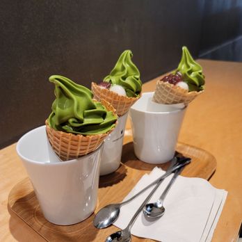 Nana's Green Tea - Green tea soft serves (+ red bean and mochi variations!) - Desserts Near Me - Vancouver, British Columbia Nana's Green Tea - Green tea soft serves (+ red bean and mochi variations!) - Desserts Near Me - Vancouver, British Columbia