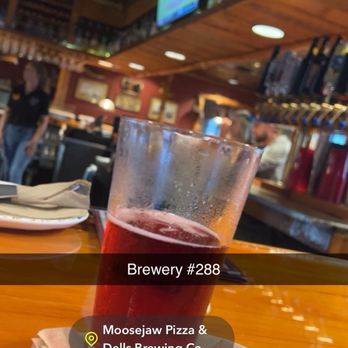 Moosejaw Pizza & Dells Brewing - Pizza Near Me - Wisconsin Dells, Wisconsin