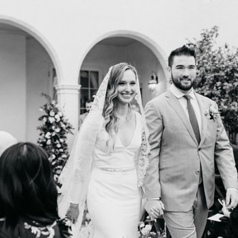 Julie Harris Designs - Custom veil using Mom's lace from 70s. Photo by Kami Olavarria - Bridal Near Me - Los Angeles, California Julie Harris Designs - Custom veil using Mom's lace from 70s. Photo by Kami Olavarria - Bridal Near Me - Los Angeles, California