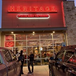 Heritage Pizza and Taproom - Restaurant front