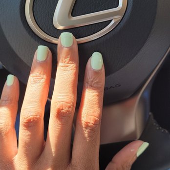 Boise Nail & Spa - Photo from right after I left and once I got home. Then it looked even worse - Nail Salons Near Me - Portland, Oregon