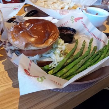Chili's - Breast chicken sandwich with asparagus - American Near Me - Elk Grove, California