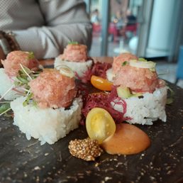 Spicy Tuna Roll