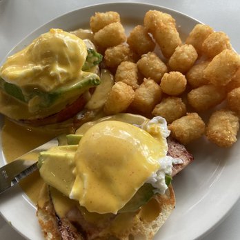 Over Easy - Paradise Valley - Eggs Benedict with added avocado - Breakfast & Brunch Near Me - Phoenix, Arizona Over Easy - Paradise Valley - Eggs Benedict with added avocado - Breakfast & Brunch Near Me - Phoenix, Arizona