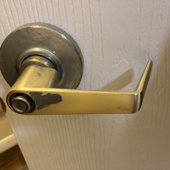 Hampton Inn Sturgis-Lagrange Area - Doorknob worn down to the brass - Hotels Near Me - Sturgis, Michigan Hampton Inn Sturgis-Lagrange Area - Doorknob worn down to the brass - Hotels Near Me - Sturgis, Michigan