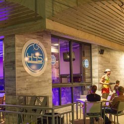 445 Lounge & Grill