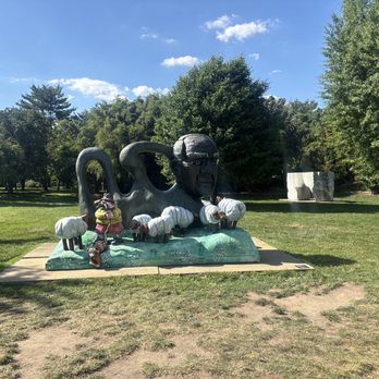 Grounds For Sculpture - Sculpture - Museums Near Me - Hamilton, New Jersey