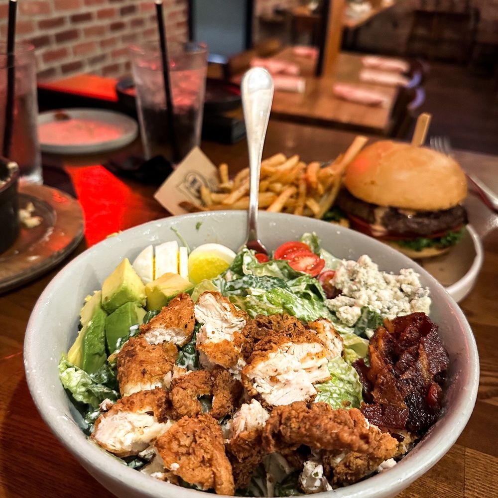 Batch Local Kitchen - Cocktail Bars Near Me - West Palm Beach, Florida