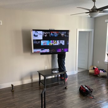 Atlanta TV Install - Juan hooking up my TV and Apple TV - Home Theatre Installation Near Me - Atlanta, Georgia Atlanta TV Install - Juan hooking up my TV and Apple TV - Home Theatre Installation Near Me - Atlanta, Georgia